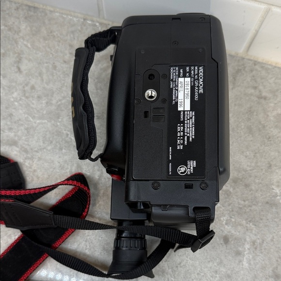 Vintage JVC AX710U Compact VHS Camcorder with strap. Untested. - Picture 6 of 7